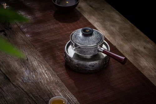 拙匠古茶精品馆,相约康来颜老白茶与蜂鸟工坊手工茶器展