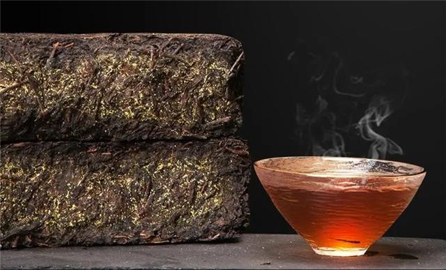 1茯茶属于黑茶茯茶,属于六大茶类中的黑茶,是后发酵茶,以边销茶为主